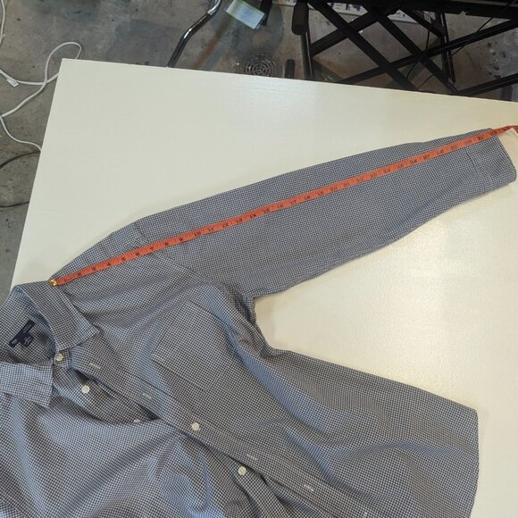 Gap Size Large Poplin Dark Gray/White Checked Button Down Long Sleeves - Picture 7 of 14